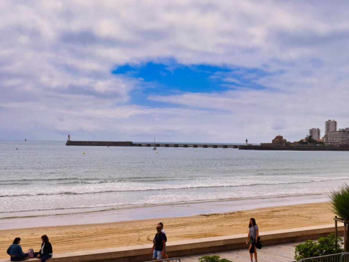 Appartement T2 Avec Balcon Et Vue Mer, 1Er Etage, Ascenseur, Tv, Cuisine Equipee - Fr-1-197-466 Les Sables-dʼOlonne Dış mekan fotoğraf