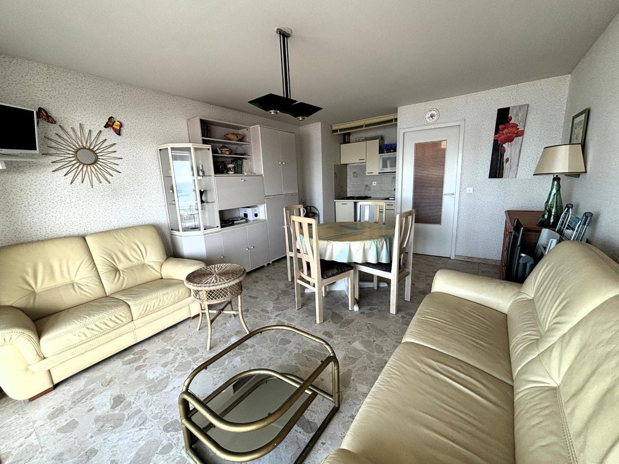 Appartement T2 Avec Balcon Et Vue Mer, 1Er Etage, Ascenseur, Tv, Cuisine Equipee - Fr-1-197-466 Les Sables-dʼOlonne Dış mekan fotoğraf